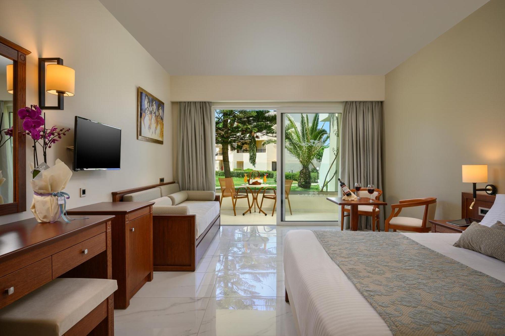 Paralia Kourna Vantaris Palace מראה חיצוני תמונה