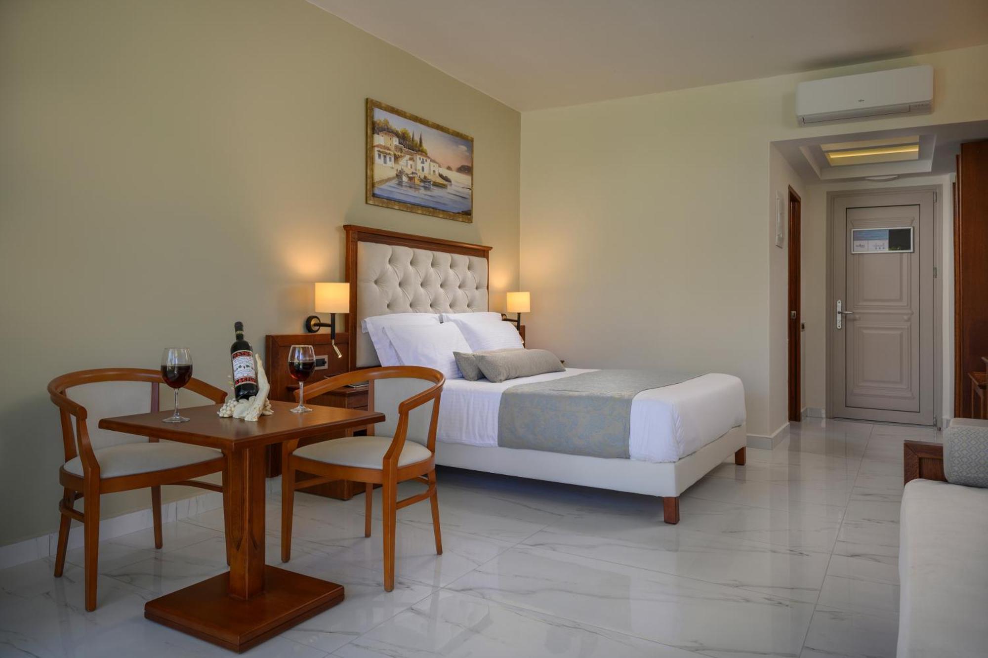 Paralia Kourna Vantaris Palace מראה חיצוני תמונה