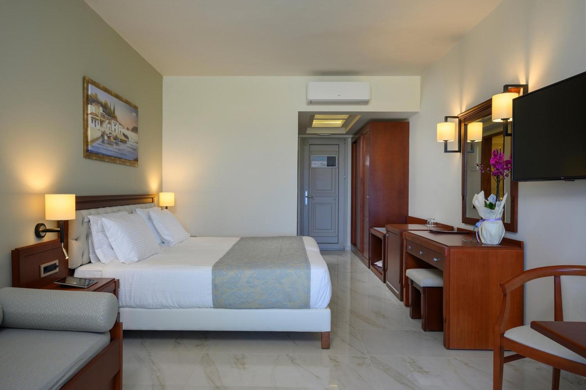 Paralia Kourna Vantaris Palace מראה חיצוני תמונה