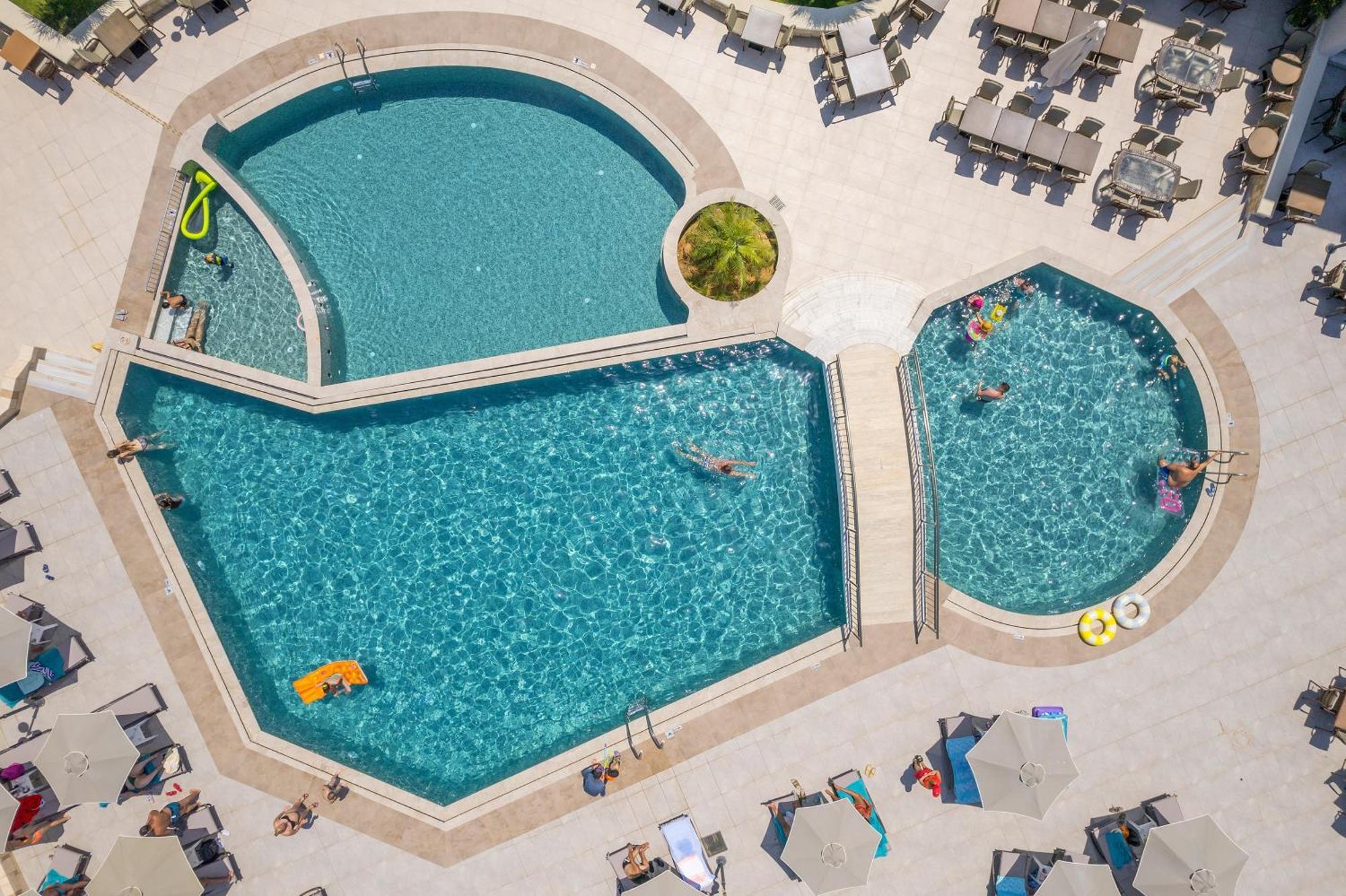 Paralia Kourna Vantaris Palace מראה חיצוני תמונה